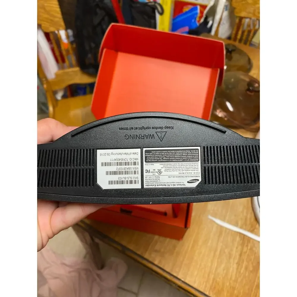 Verizon Samsung 4G LTE Network Extender model:SLS-BU103
